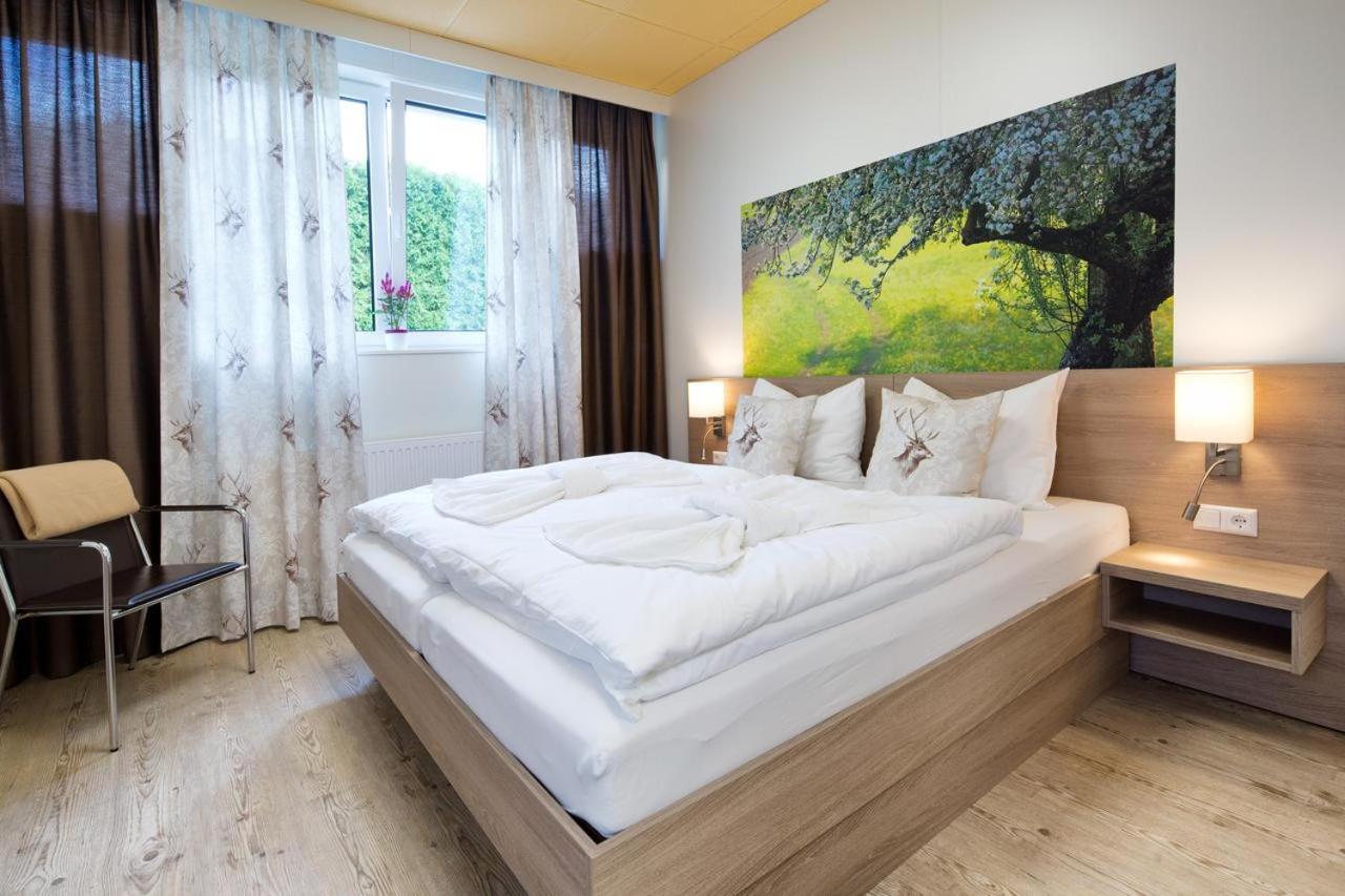 Cafe Lounge Traisen Bed and Breakfast Zewnętrze zdjęcie
